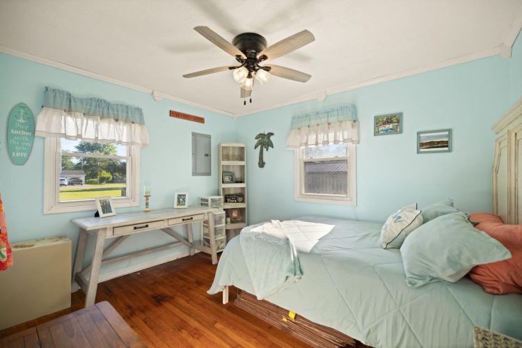 Listing Image 22