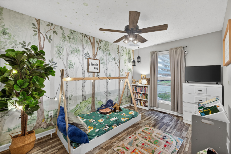 Listing Image 14