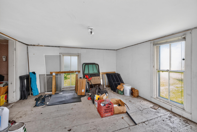 Listing Image 17