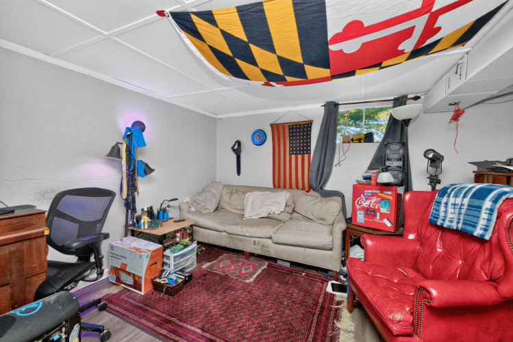 Listing Image 18