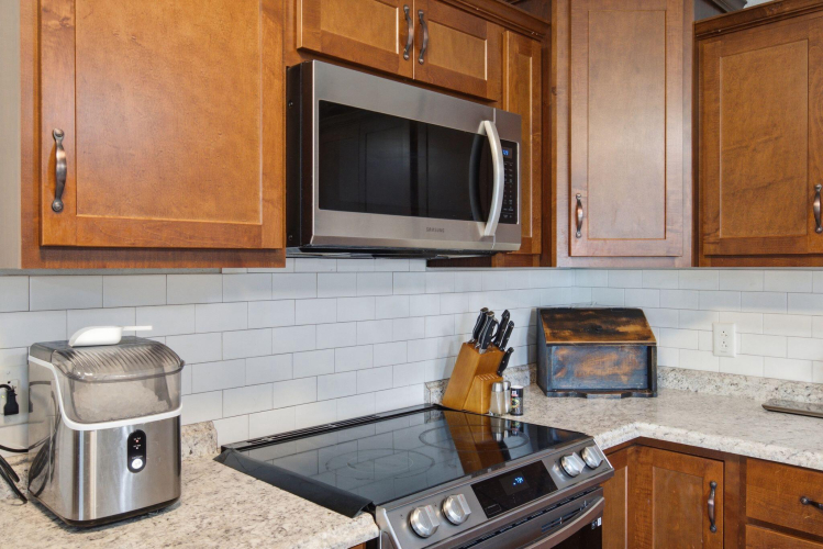 Listing Image 18