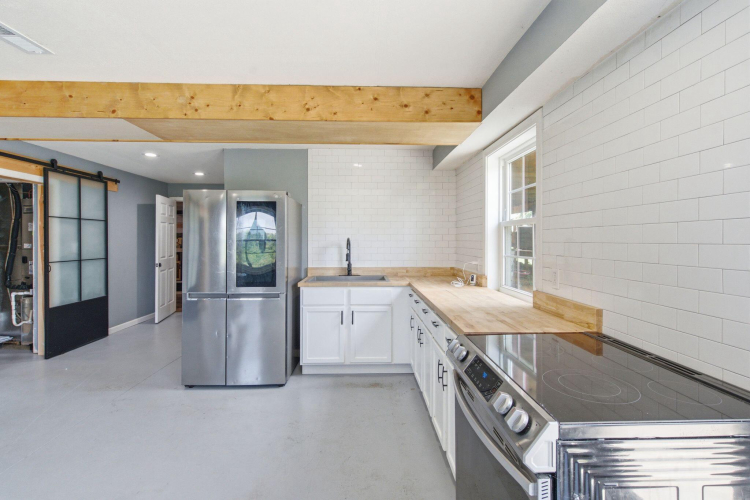 Listing Image 56