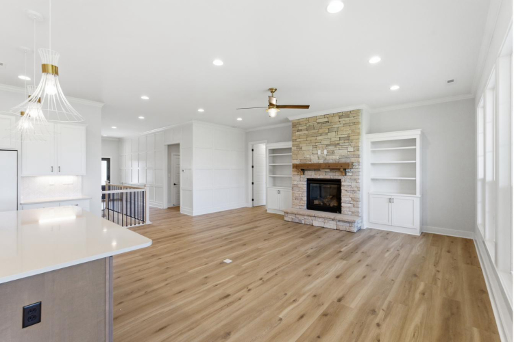 Listing Image 20