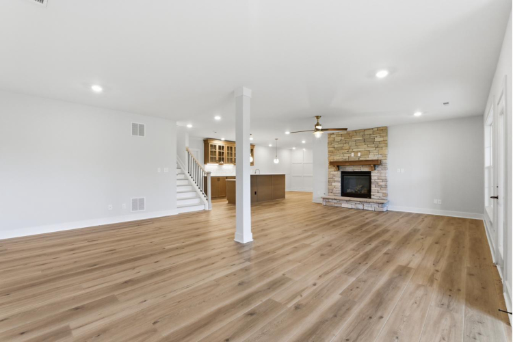 Listing Image 50