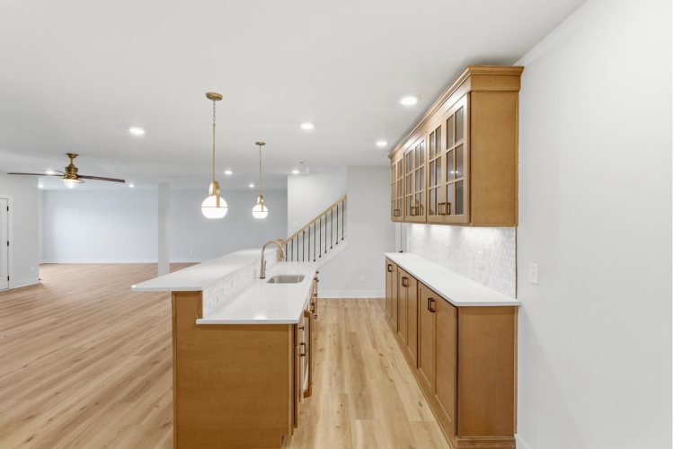 Listing Image 53