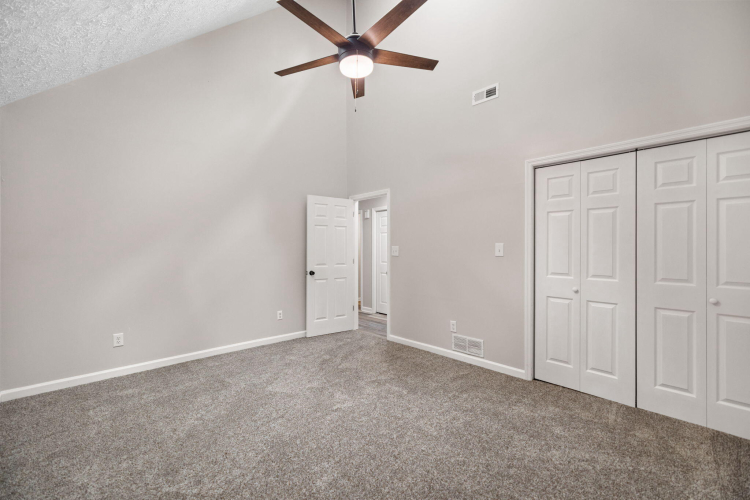 Listing Image 26