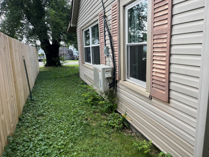 Listing Image 12