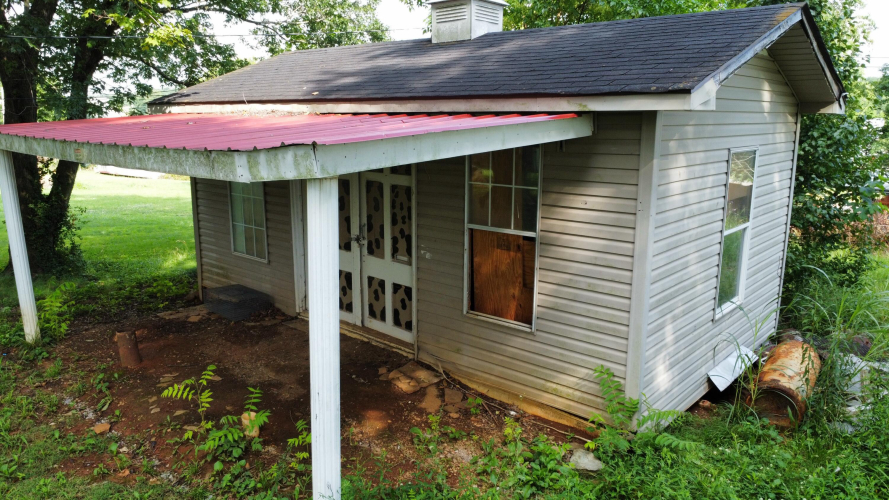 Listing Image 17