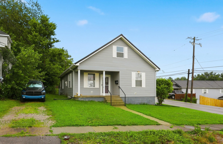 Listing Image 3