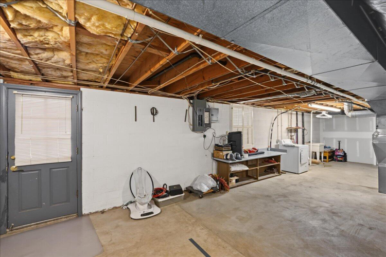 Listing Image 34