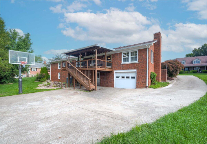 Listing Image 41
