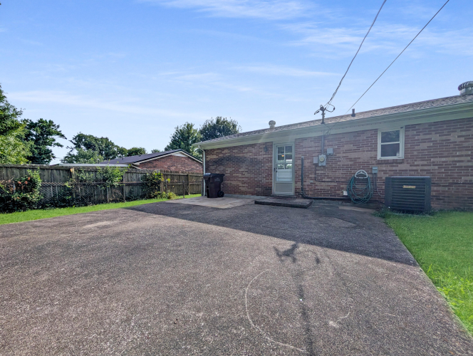 Listing Image 23
