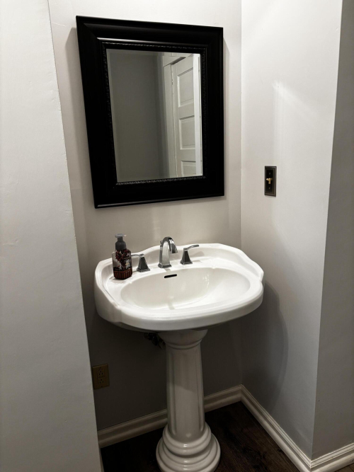 Listing Image 18