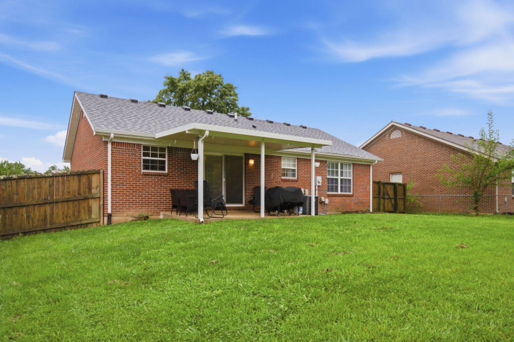 Listing Image 9