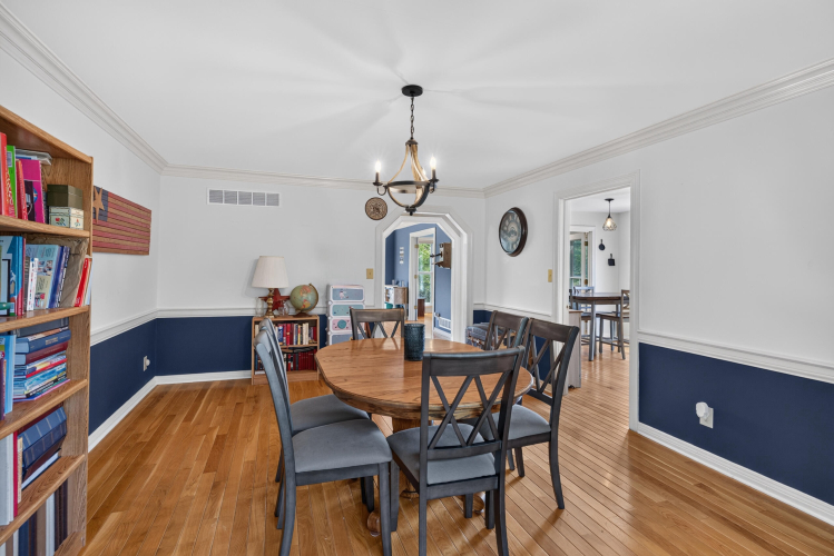 Listing Image 20