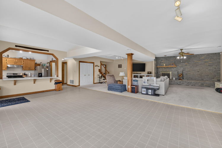 Listing Image 47