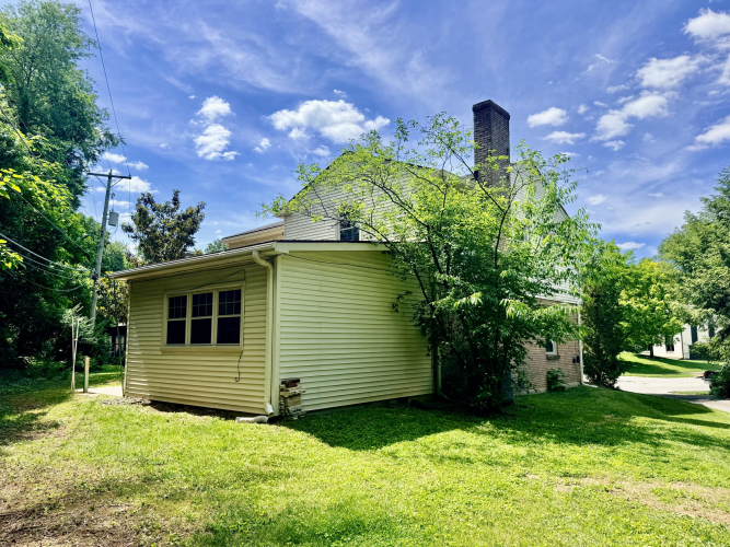 Listing Image 44