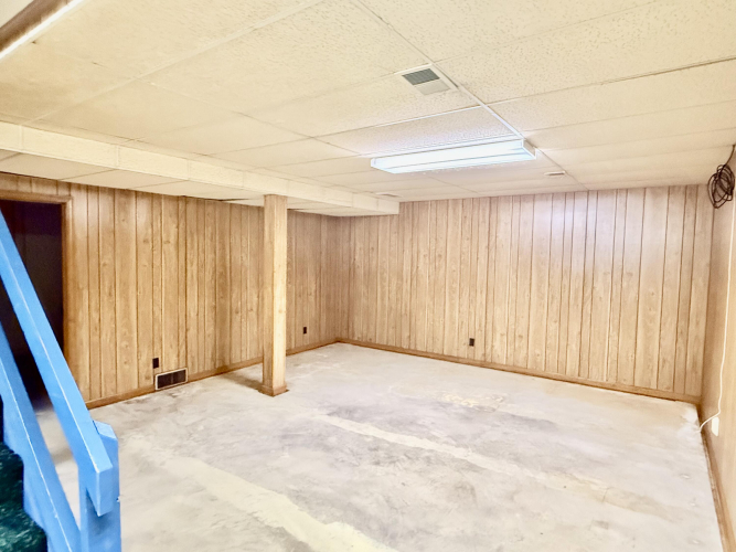 Listing Image 47