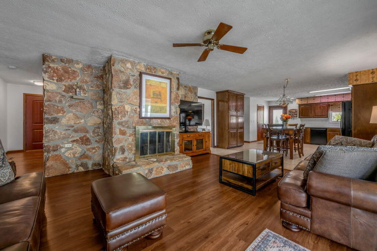 Listing Image 28