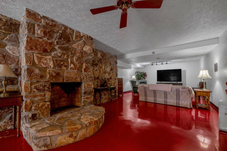 Listing Image 61