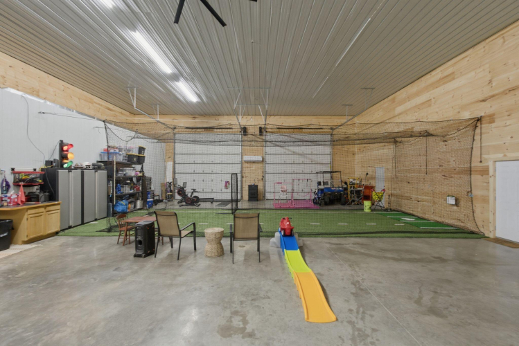 Listing Image 41