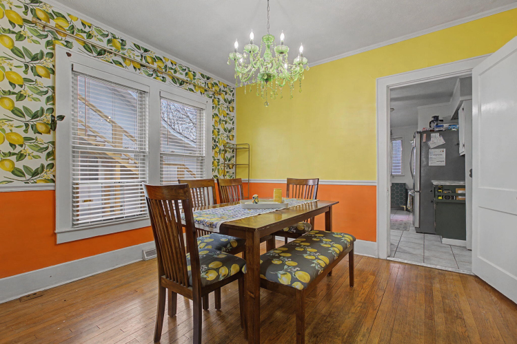 Listing Image 9