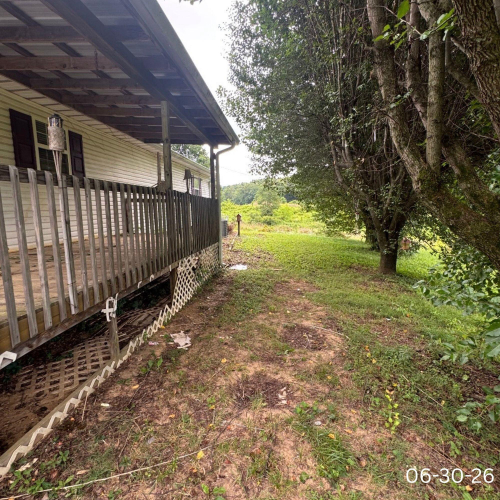 Listing Image 4