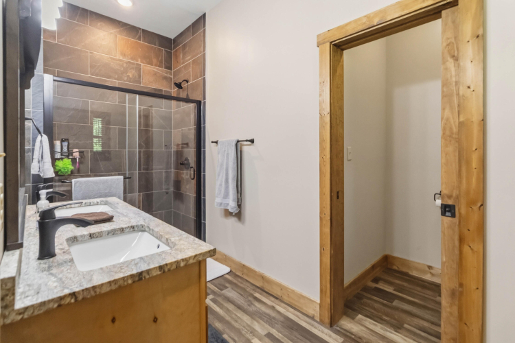 Listing Image 116