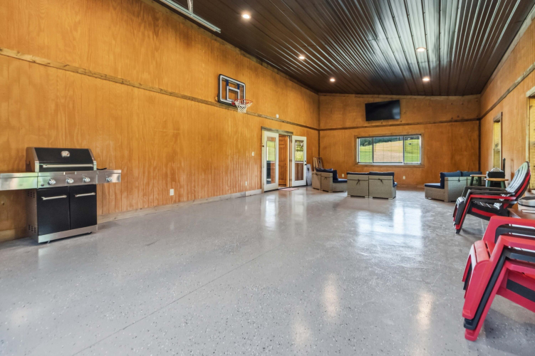 Listing Image 119