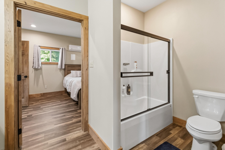 Listing Image 127