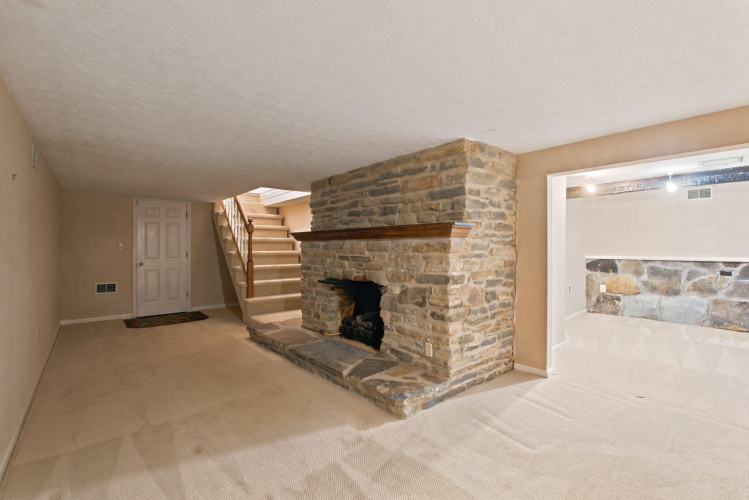 Listing Image 41