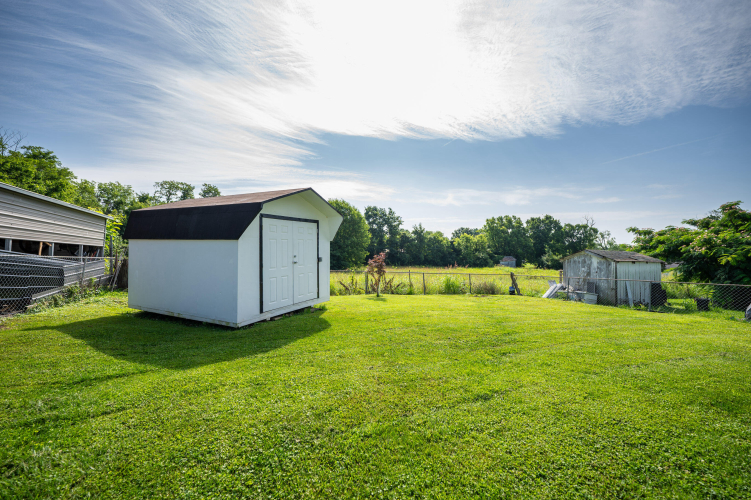 Listing Image 28