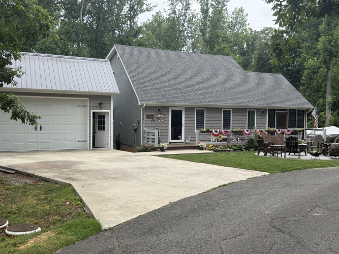 Listing Image 76