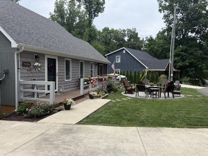 Listing Image 80