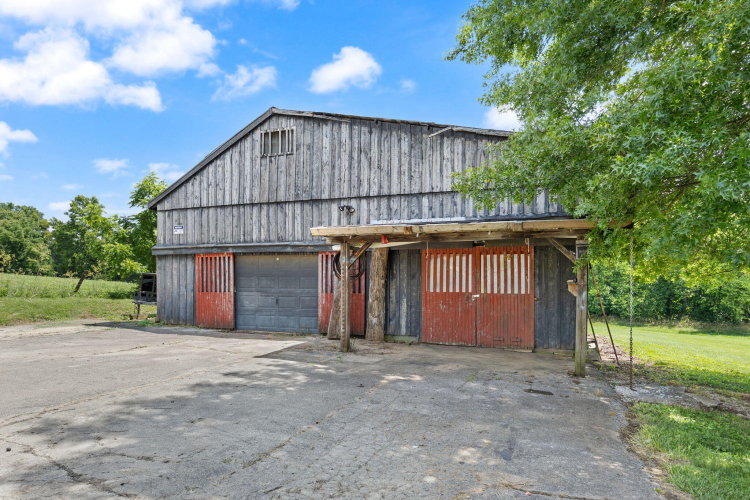 Listing Image 11