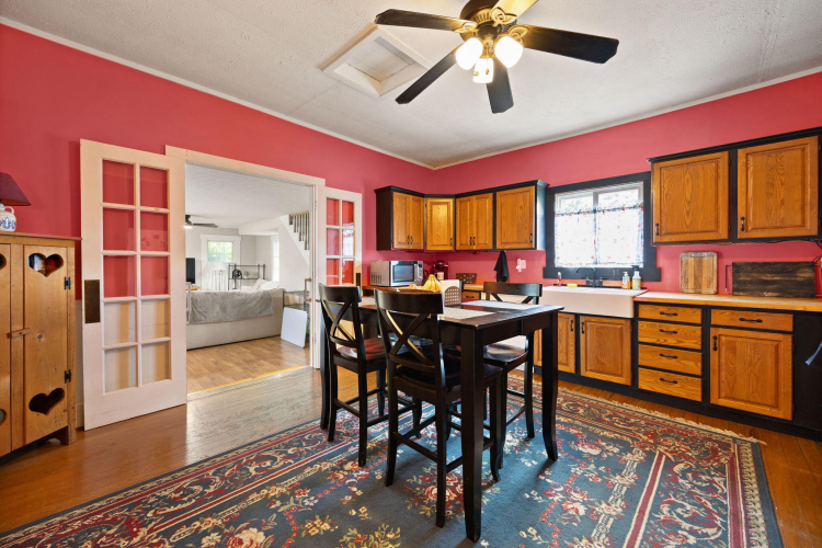 Listing Image 15