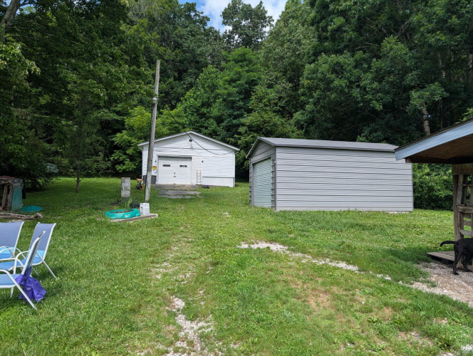 Listing Image 5