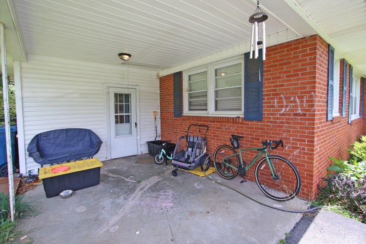 Listing Image 24