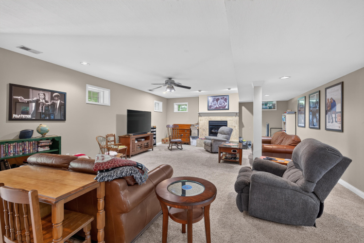 Listing Image 35