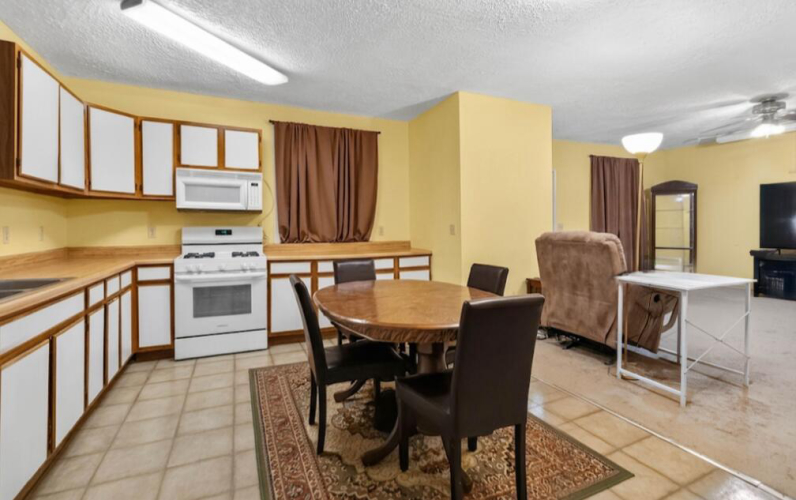 Listing Image 18