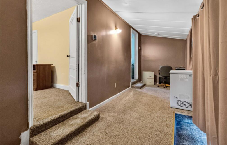 Listing Image 21