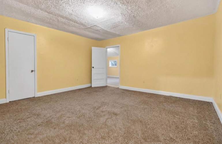 Listing Image 30