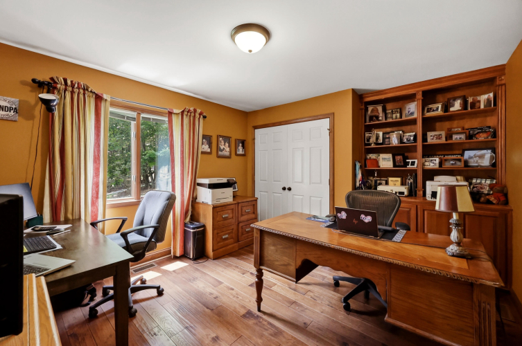 Listing Image 23