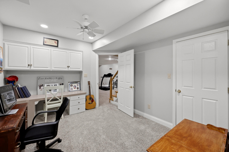 Listing Image 45