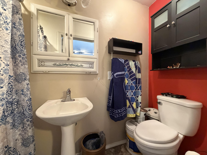 Listing Image 16