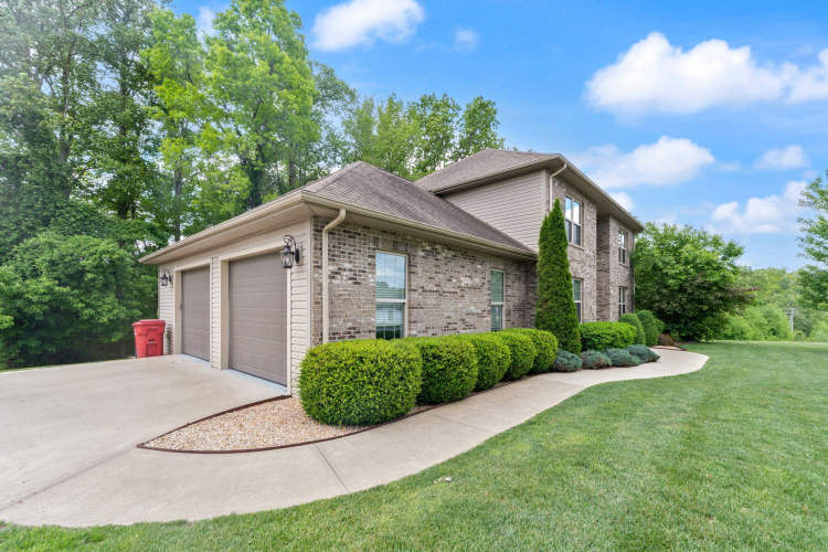 Listing Image 115