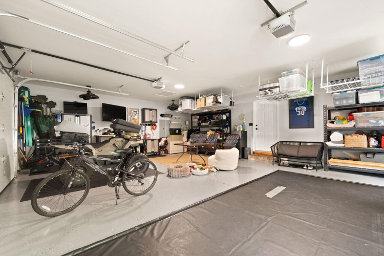 Listing Image 91