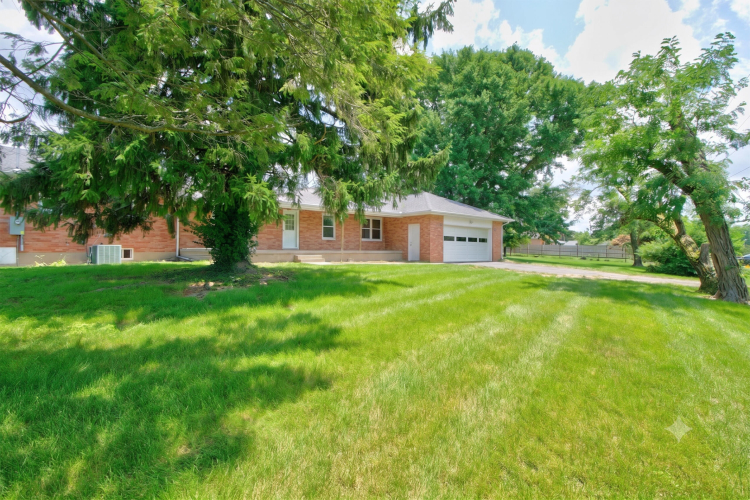 Listing Image 32