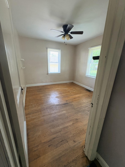 Listing Image 26
