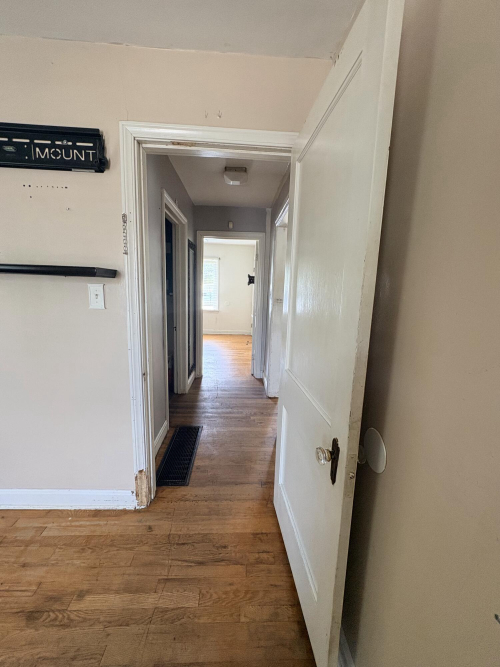 Listing Image 28